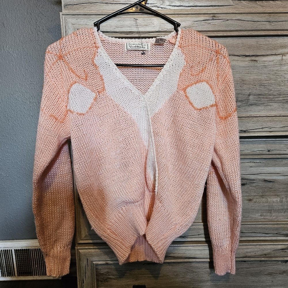 1980s Charlotte VanHorne Peach V-Neck Sweater
